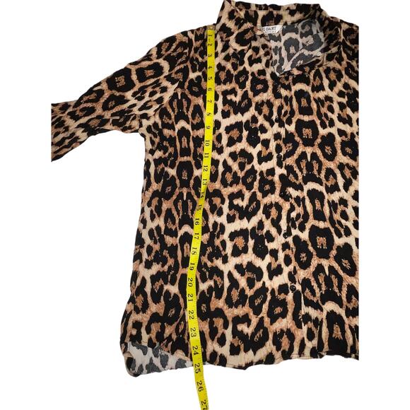 Big Dart Blouse -‎ NWT! - Size M - Cool Leopard Print - Picture 7 of 7